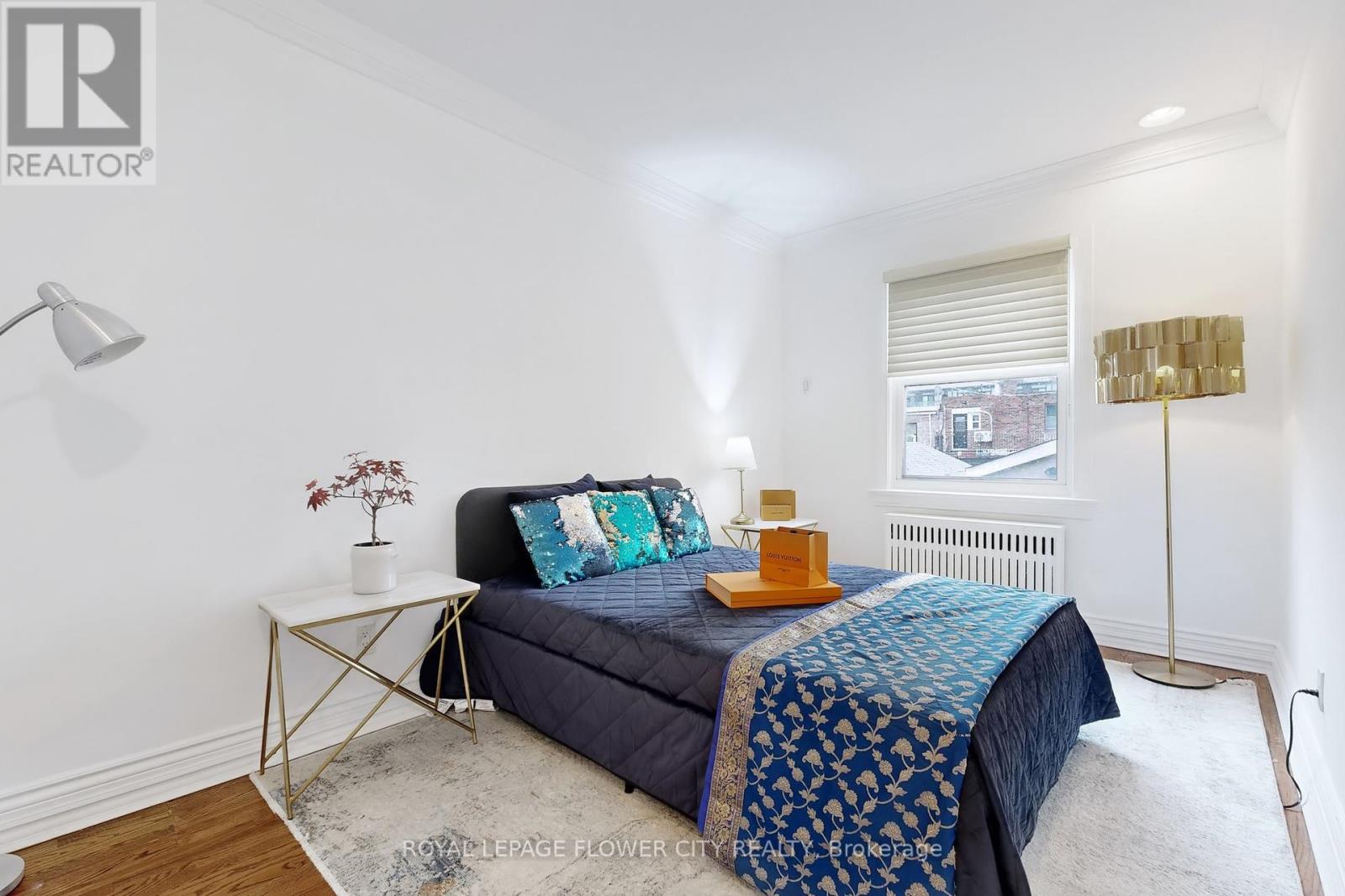 105 Livingstone Avenue, Toronto, Ontario  M6E 2L7 - Photo 25 - W12164232