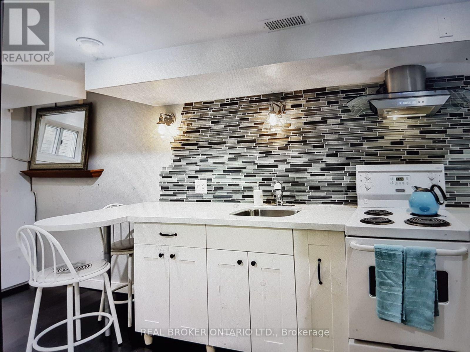 254 Broadway Avenue, Toronto, Ontario  M4P 1V9 - Photo 5 - C12158864