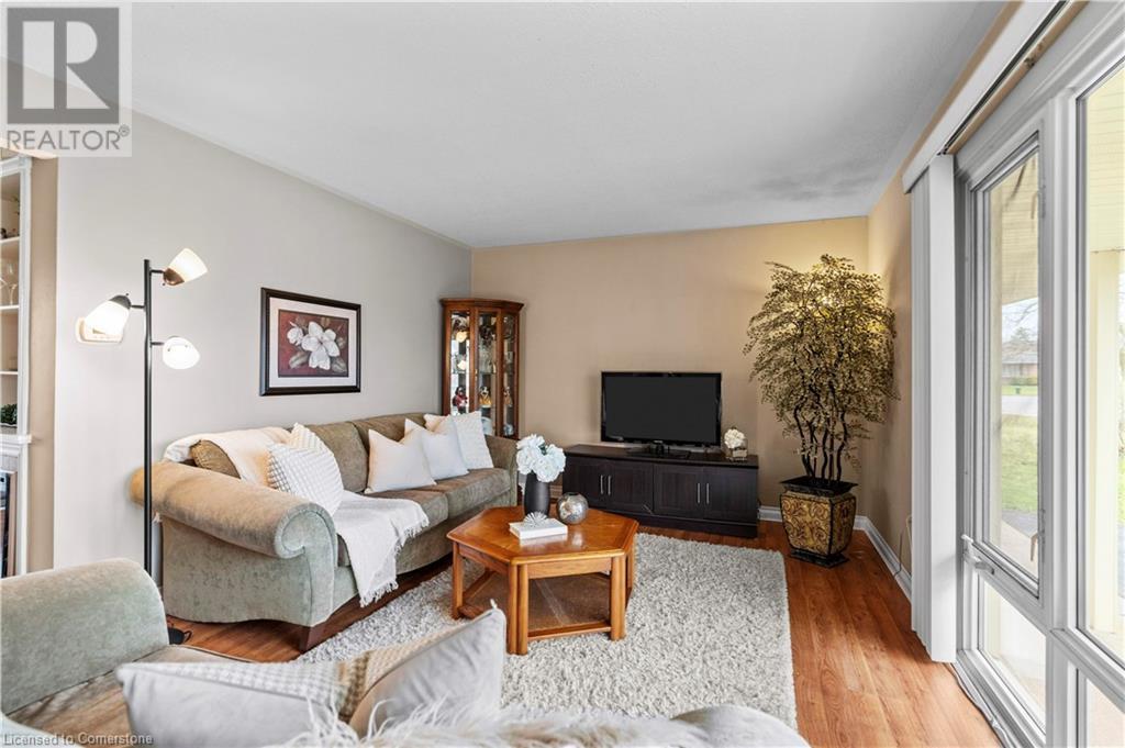 19 Arvona Drive, St. Catharines, Ontario  L2T 3J5 - Photo 5 - 40735671