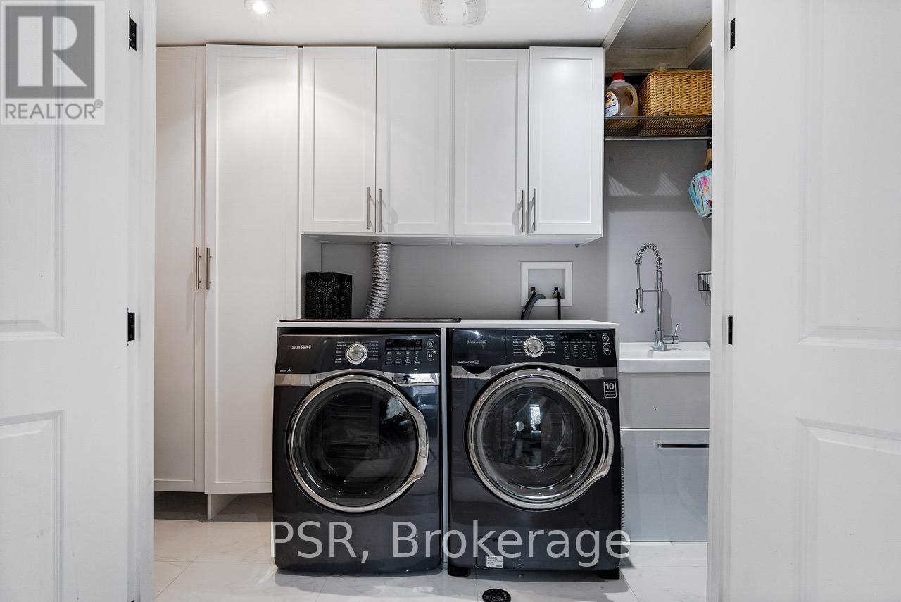 1605 Calverton Court, Mississauga (Mineola), Ontario  L5G 2W4 - Photo 32 - W12188382