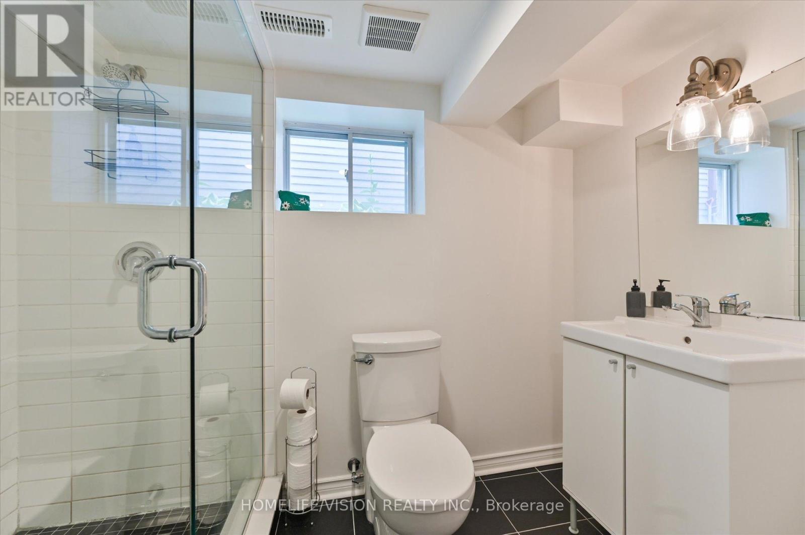 406 Nairn Avenue, Toronto (Caledonia-Fairbank), Ontario  M6E 4J3 - Photo 29 - W12188385