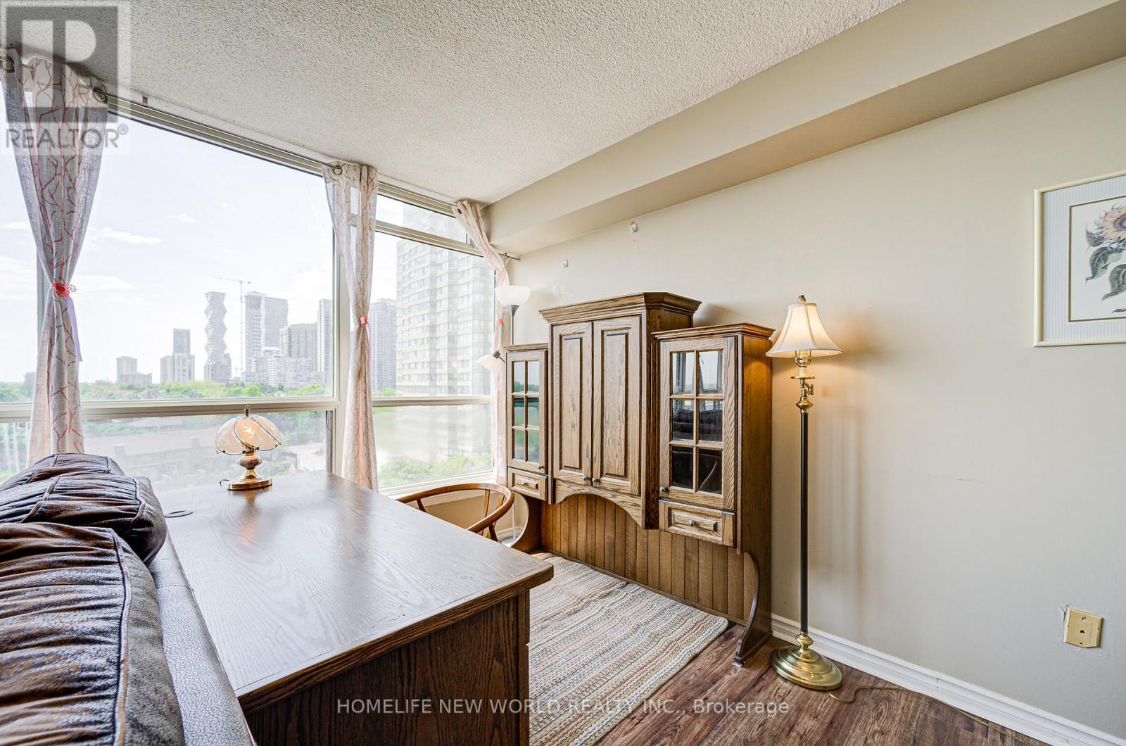 1002 - 55 Elm Drive W, Mississauga, Ontario  L5B 3Z3 - Photo 16 - W12188399