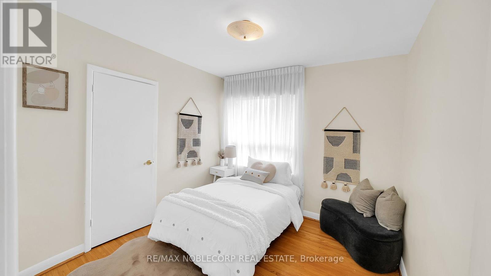 253 Mcgill Street N, Mississauga (Cooksville), Ontario  L5A 1V3 - Photo 21 - W12188402