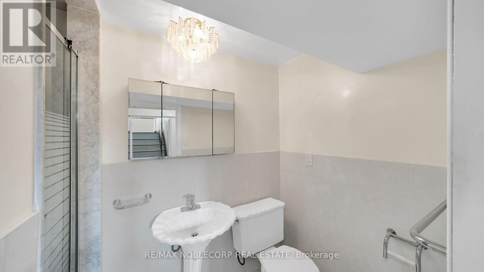 253 Mcgill Street N, Mississauga, Ontario  L5A 1V3 - Photo 26 - W12188402