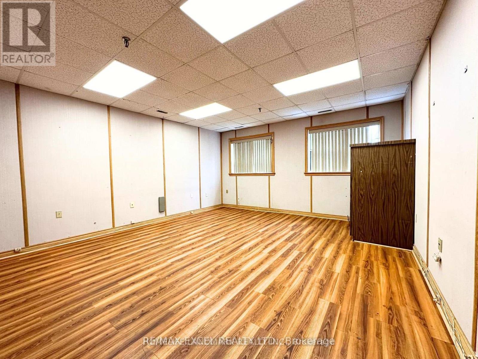 202 - 705 Lawrence Avenue W, Toronto (Yorkdale-Glen Park), Ontario  M6A 1B4 - Photo 5 - W12188411