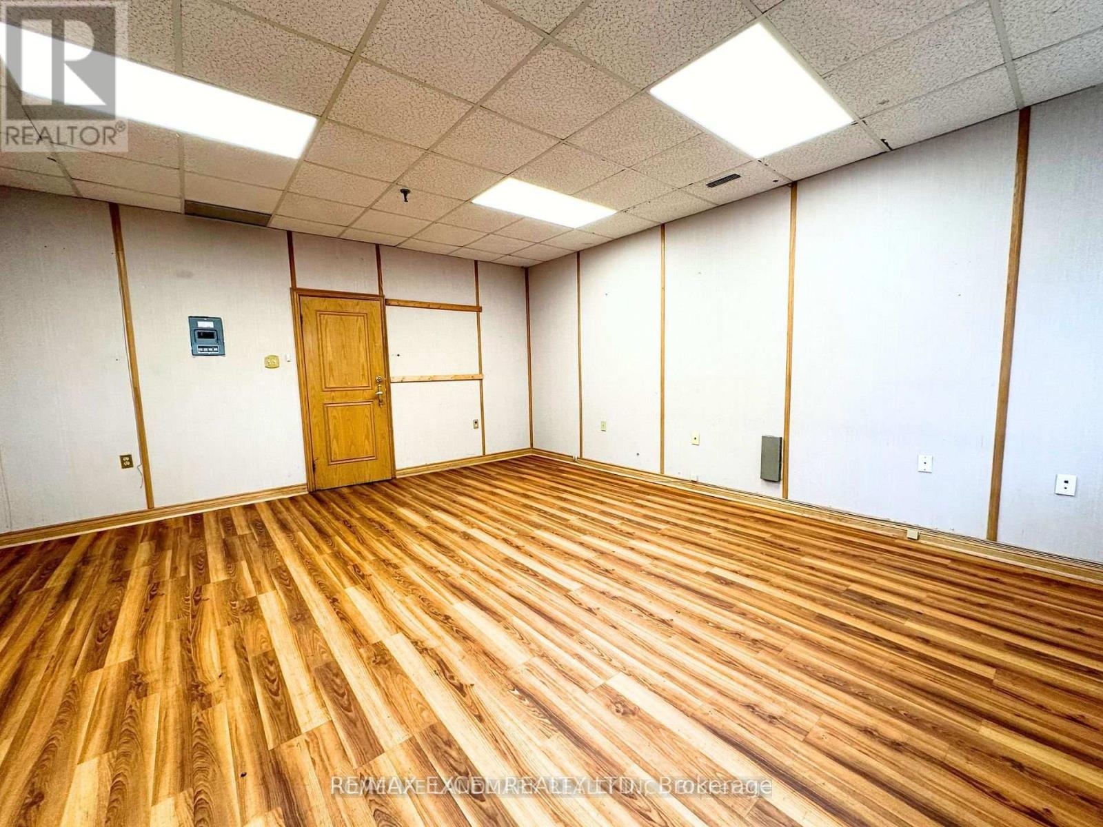 202 - 705 Lawrence Avenue W, Toronto (Yorkdale-Glen Park), Ontario  M6A 1B4 - Photo 6 - W12188411