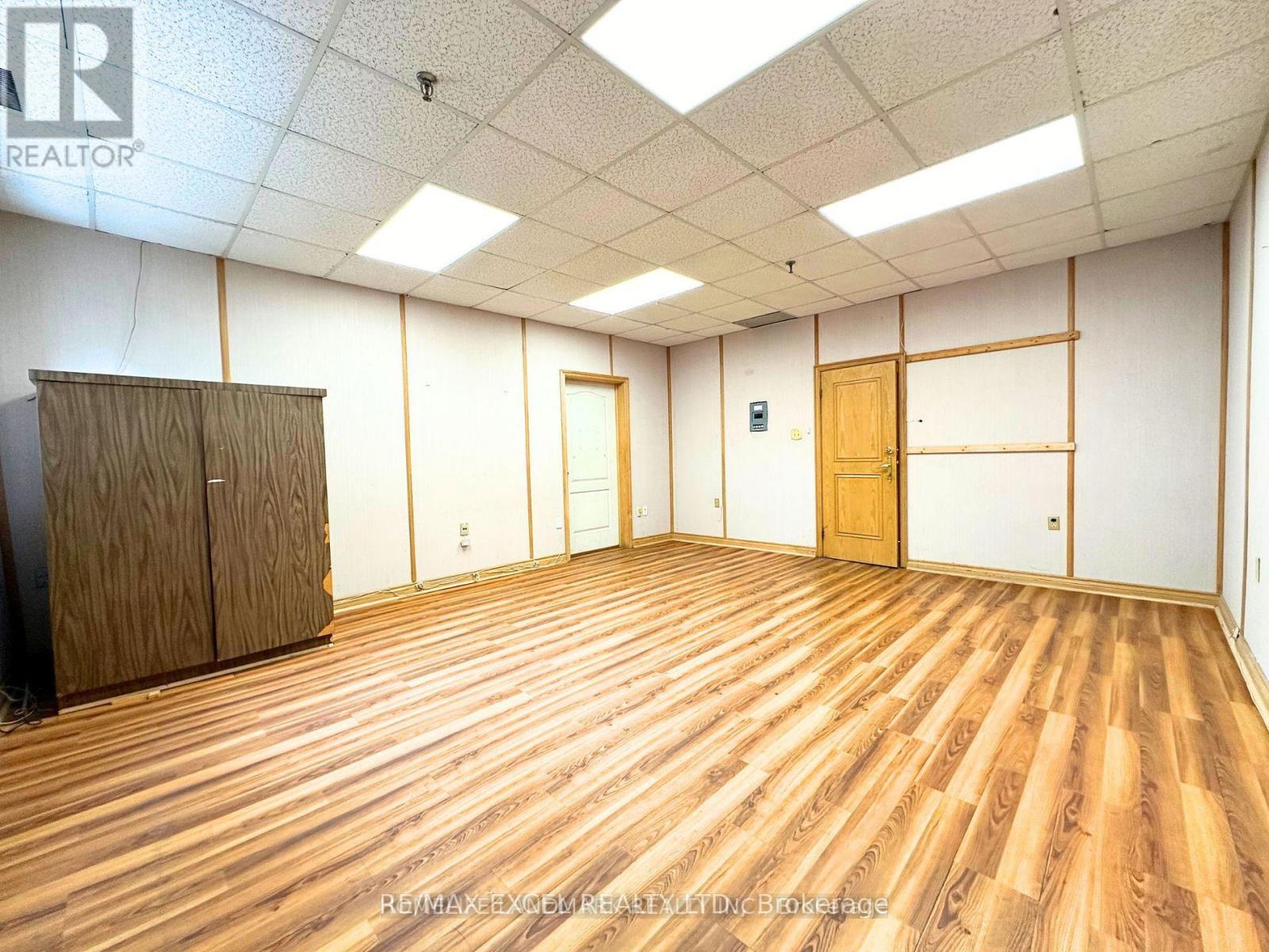 202 - 705 Lawrence Avenue W, Toronto (Yorkdale-Glen Park), Ontario  M6A 1B4 - Photo 7 - W12188411