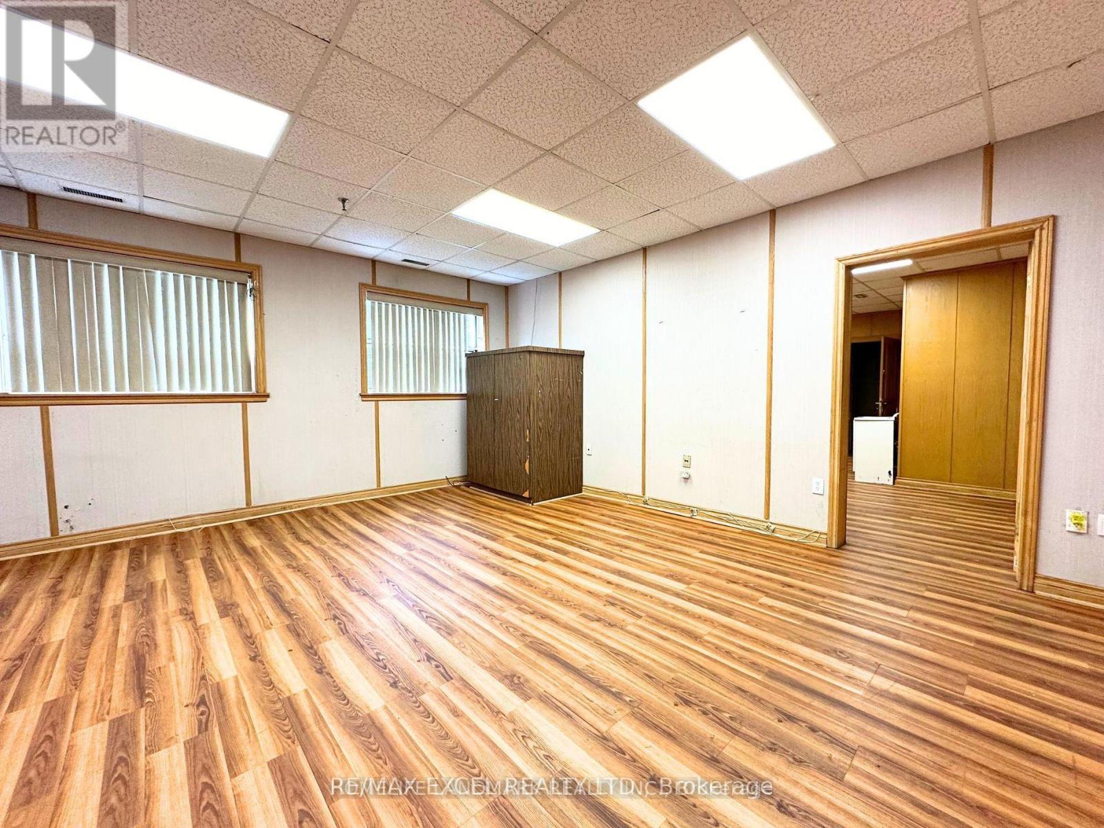 202 - 705 Lawrence Avenue W, Toronto (Yorkdale-Glen Park), Ontario  M6A 1B4 - Photo 9 - W12188411