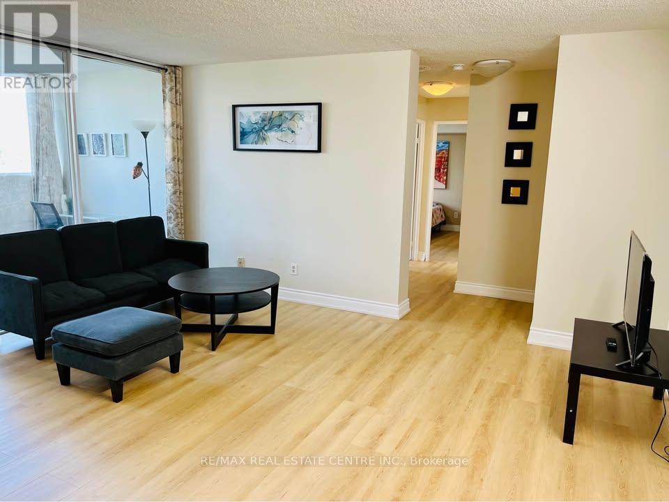 501 - 3700 Kaneff Crescent, Mississauga (Mississauga Valleys), Ontario  L5A 4B8 - Photo 8 - W12188422