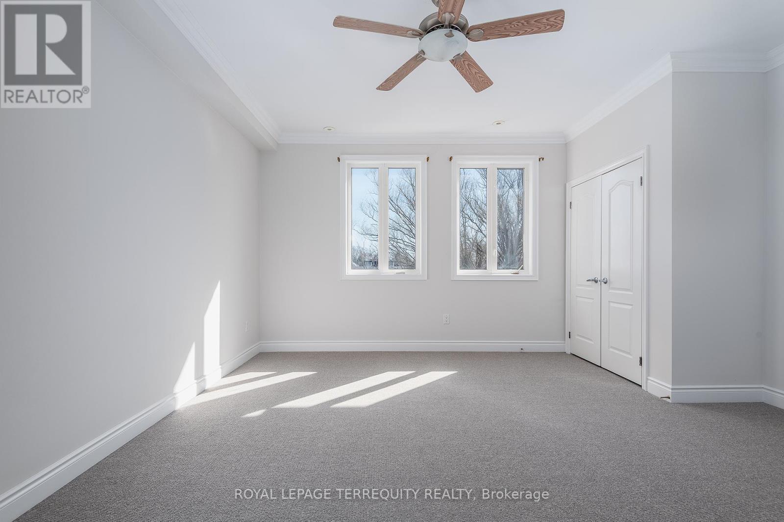 37 Shires Lane, Toronto, Ontario  M8Z 6C9 - Photo 16 - W12188439