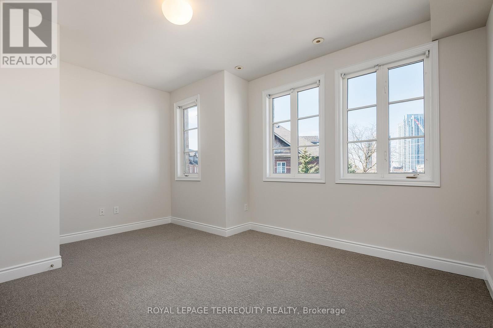37 Shires Lane, Toronto, Ontario  M8Z 6C9 - Photo 22 - W12188439