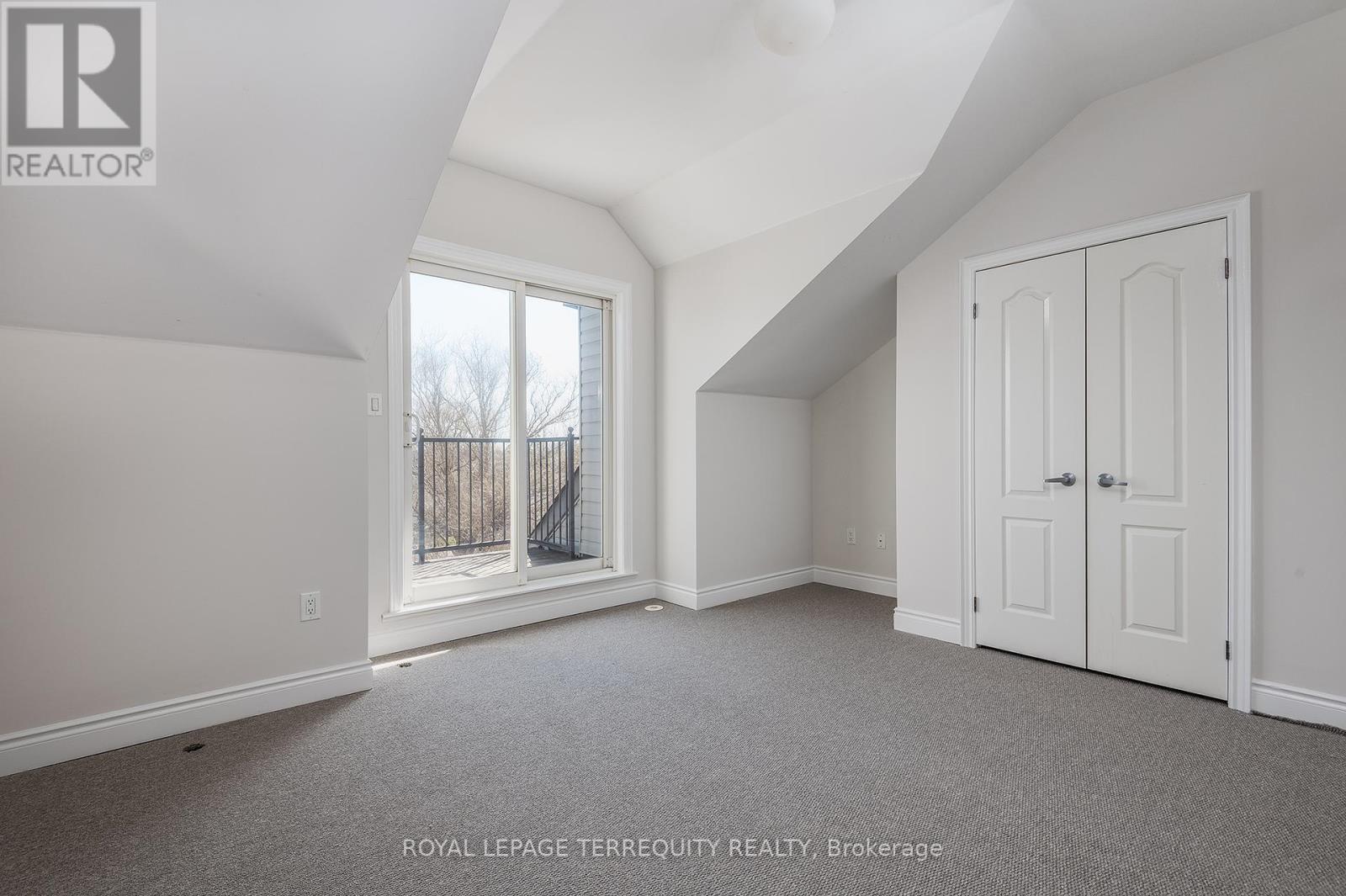 37 Shires Lane, Toronto, Ontario  M8Z 6C9 - Photo 27 - W12188439