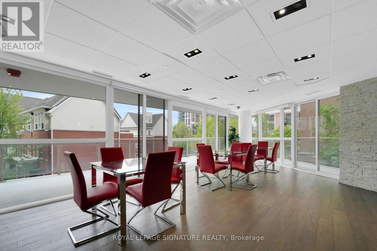 601 - 5101 Dundas Street W, Toronto (Islington-City Centre West), Ontario  M9A 5G8 - Photo 25 - W12188461