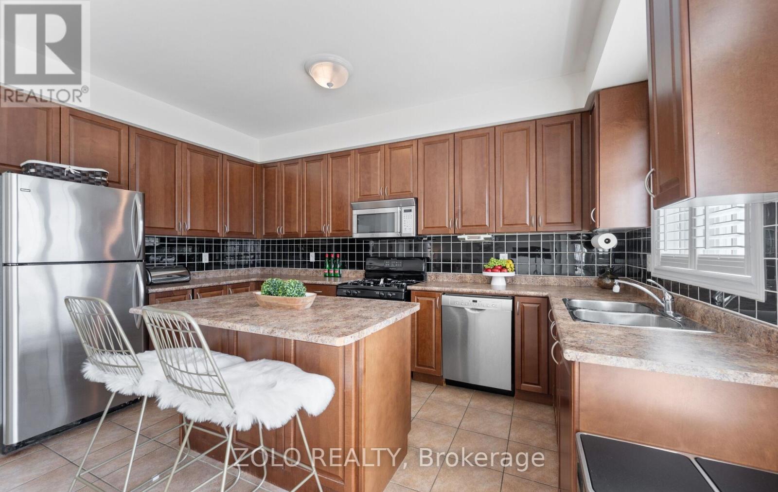 13 Putnam Drive, Brampton, Ontario  L7A 3S4 - Photo 15 - W12188475