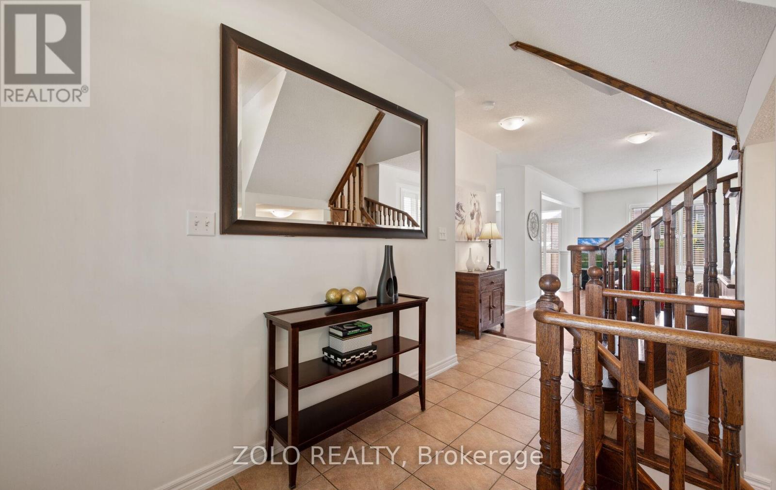 13 Putnam Drive, Brampton, Ontario  L7A 3S4 - Photo 4 - W12188475