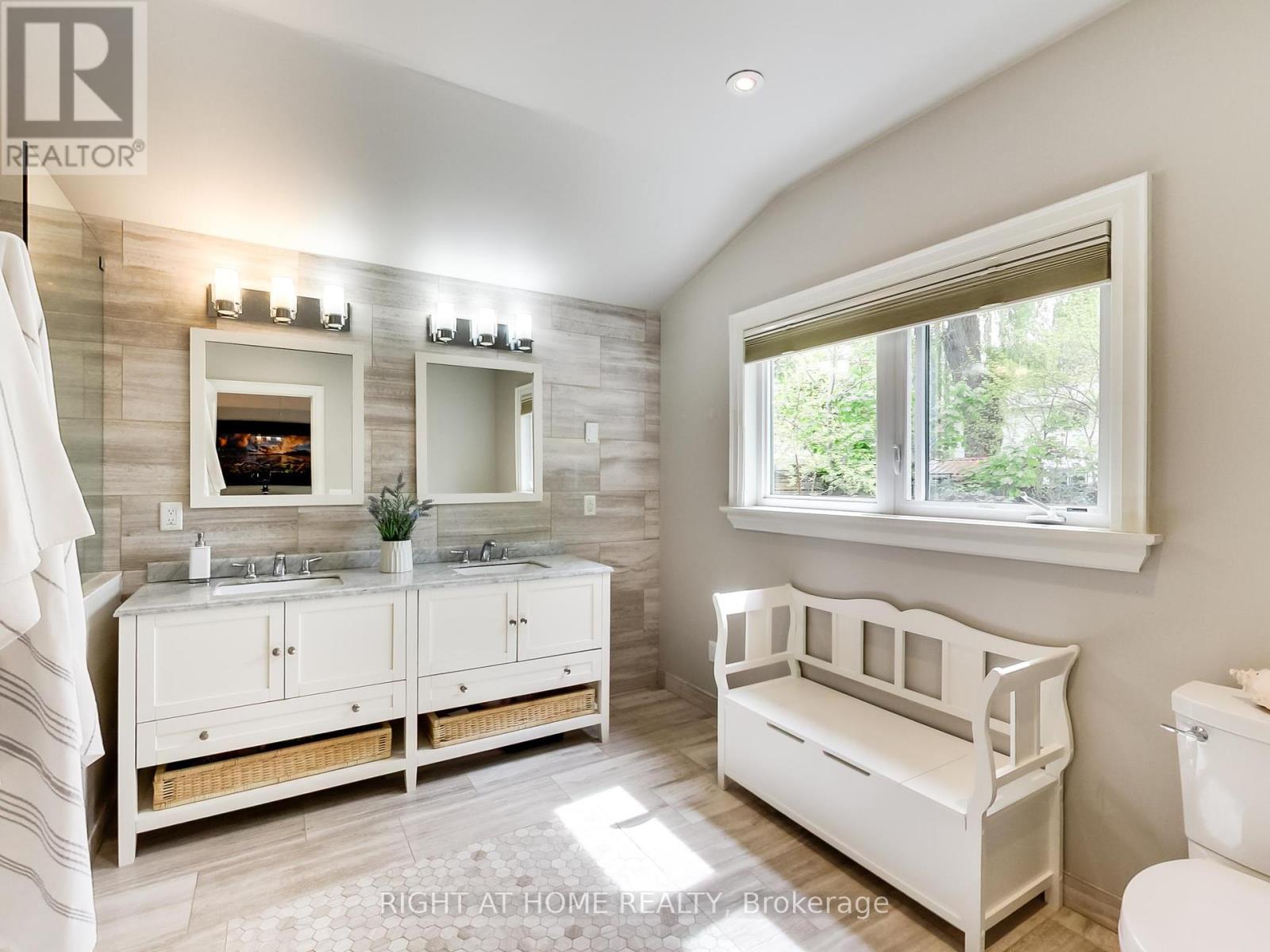 1816 Pattinson Crescent, Mississauga, Ontario  L5J 1H7 - Photo 28 - W12188493