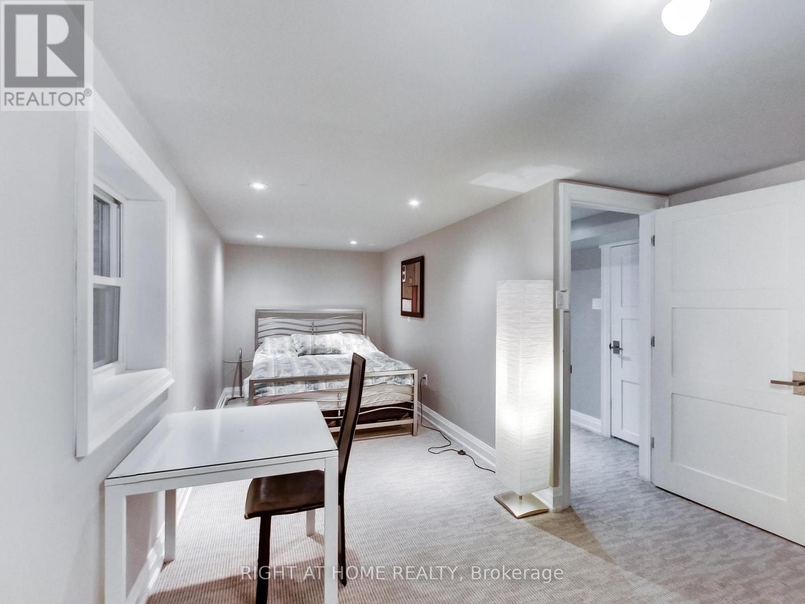 1816 Pattinson Crescent, Mississauga, Ontario  L5J 1H7 - Photo 38 - W12188493