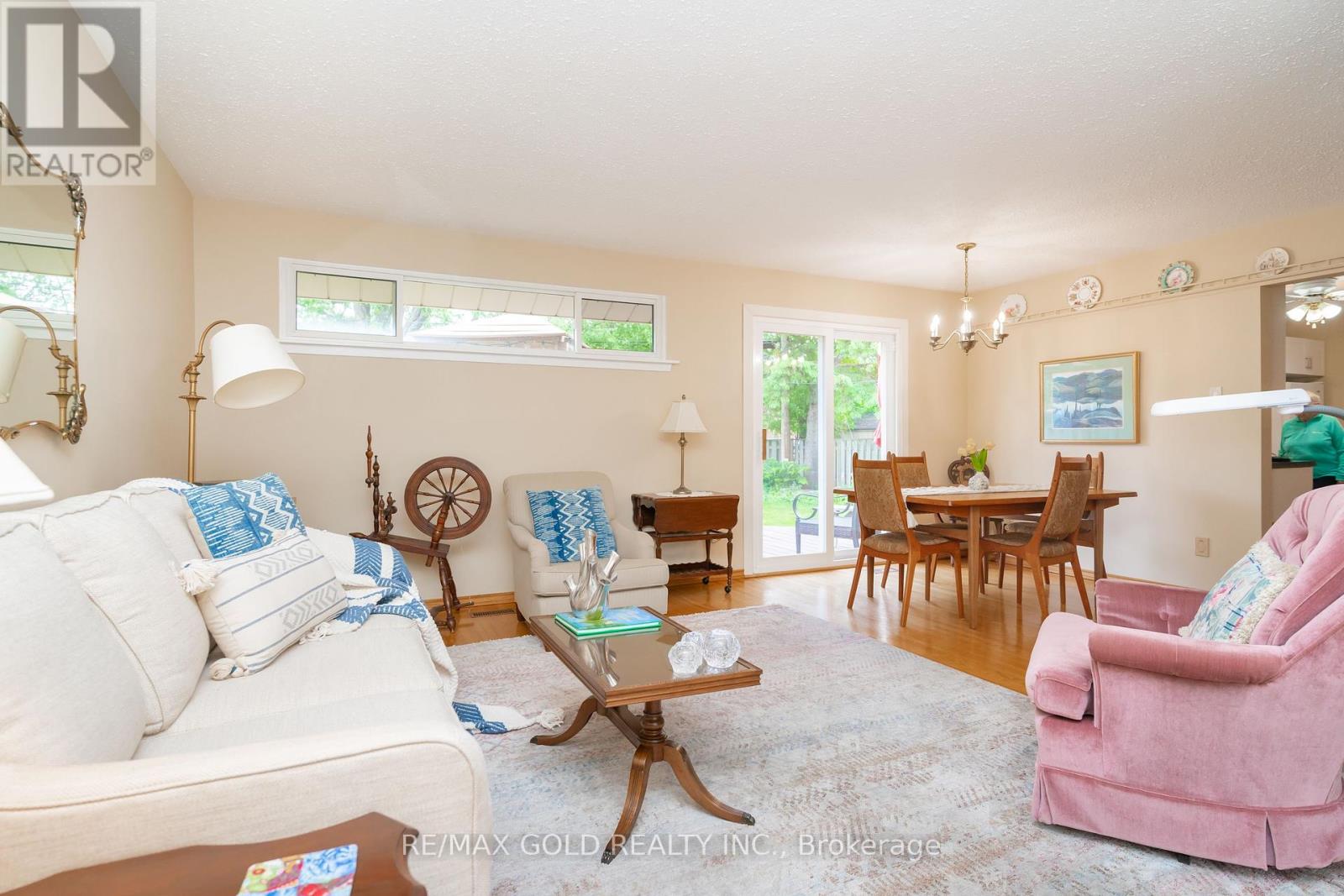 226 Avondale Boulevard, Brampton, Ontario  L6T 1J4 - Photo 11 - W12188539