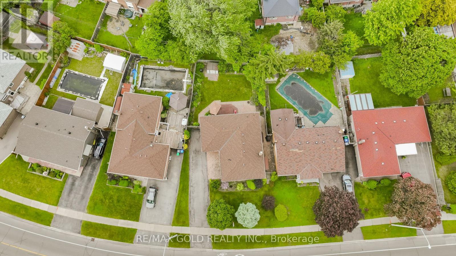 226 Avondale Boulevard, Brampton, Ontario  L6T 1J4 - Photo 43 - W12188539
