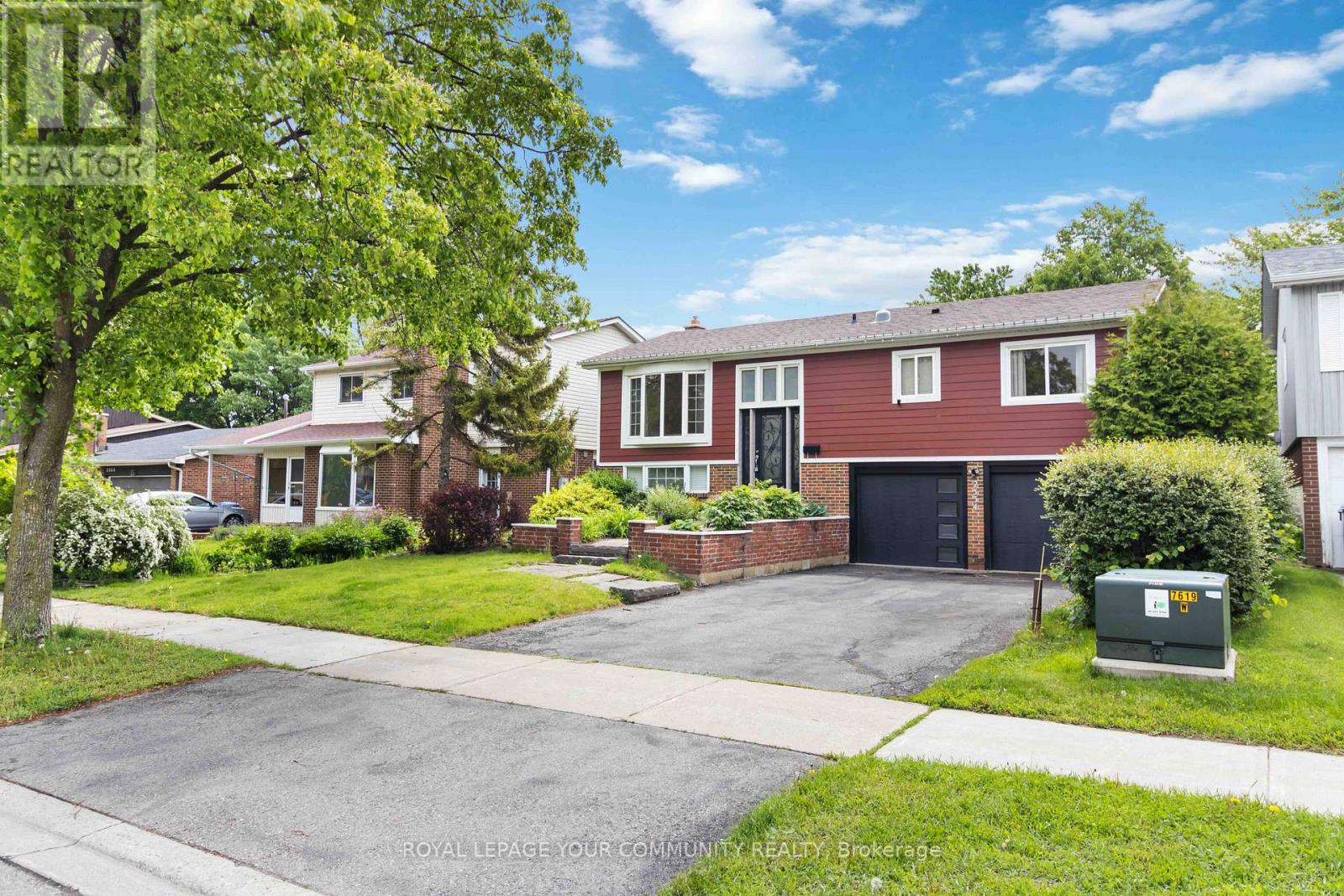 2534 Council Ring Road, Mississauga, Ontario  L5L 1E6 - Photo 2 - W12188559