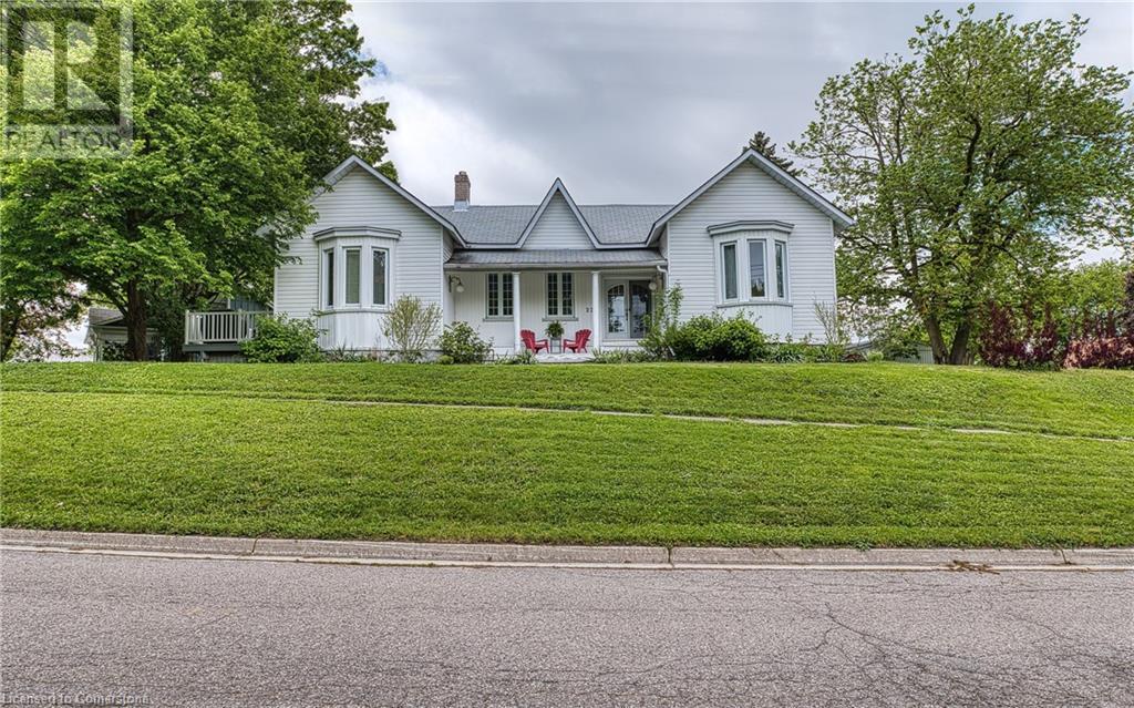 225 Queen Street N, Palmerston, Ontario  N0G 2P0 - Photo 3 - 40729901