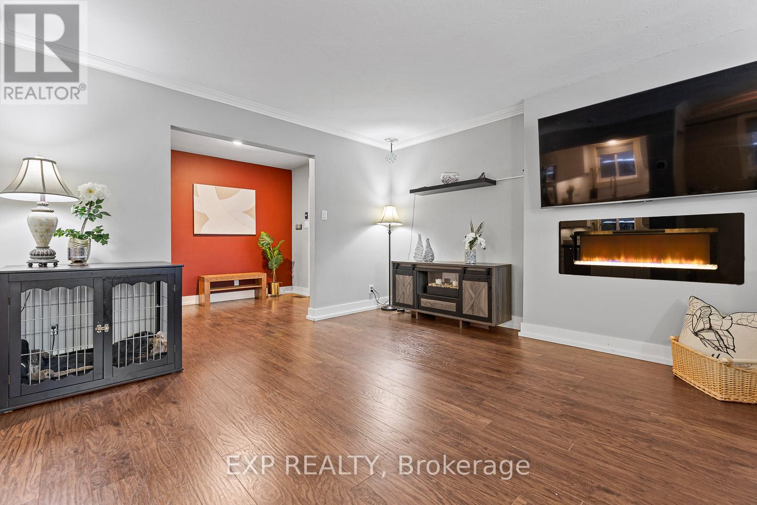 206 Church Street, Bradford West Gwillimbury, Ontario  L3Z 1R2 - Photo 6 - N12128029