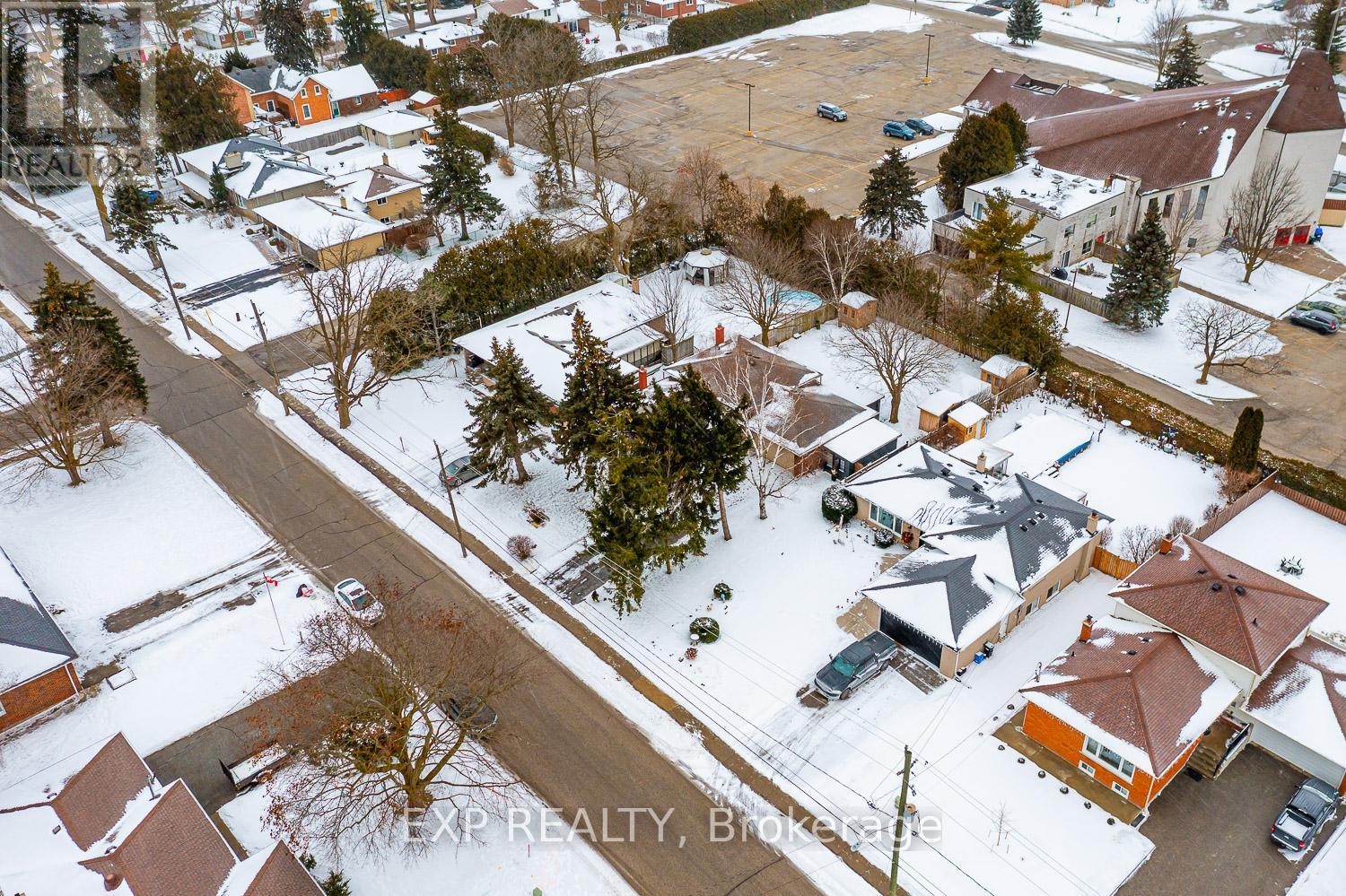 206 Church Street, Bradford West Gwillimbury, Ontario  L3Z 1R2 - Photo 43 - N12128029