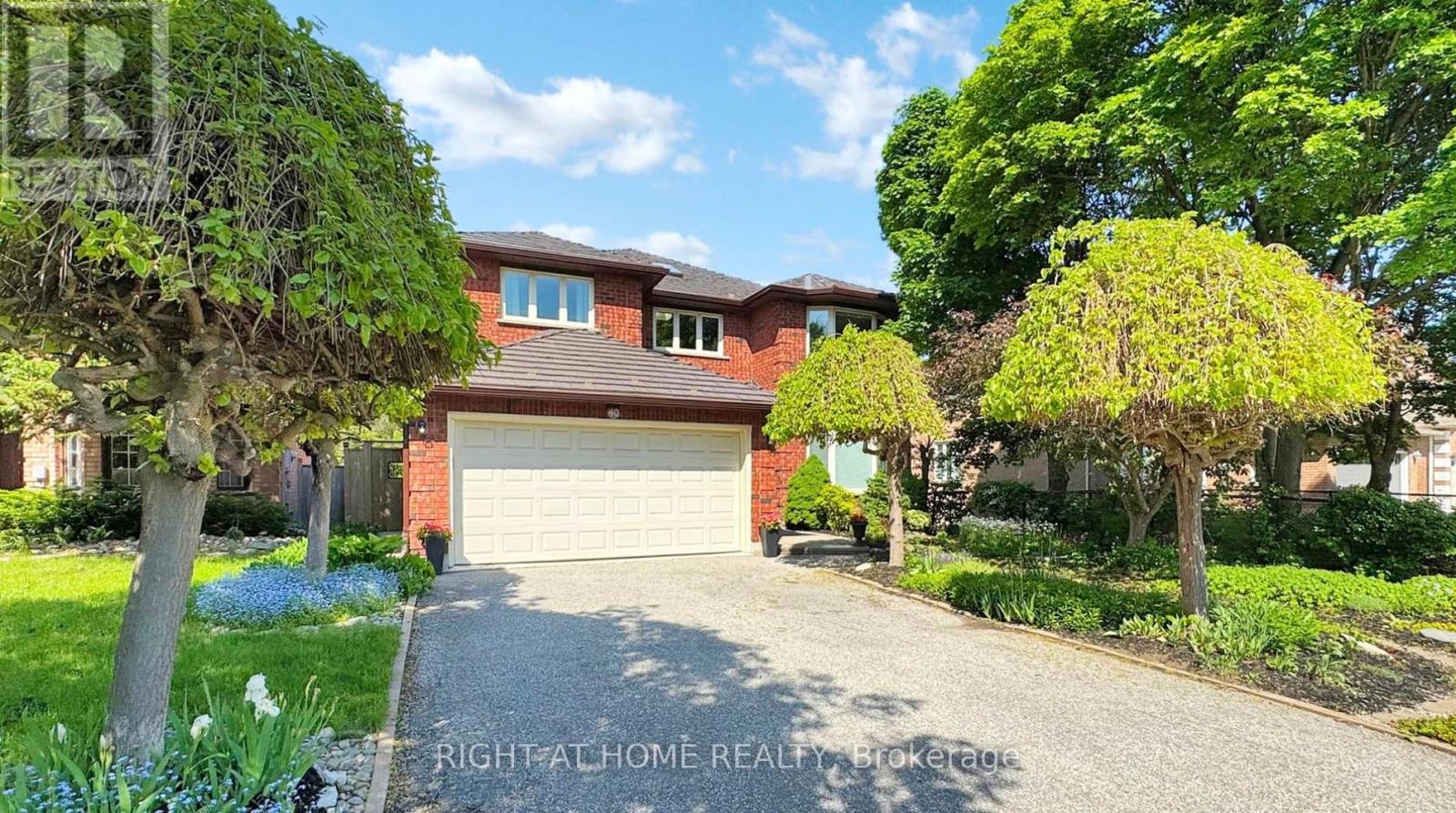 40 Castleridge Drive, Richmond Hill, Ontario  L4B 1P8 - Photo 1 - N12187995