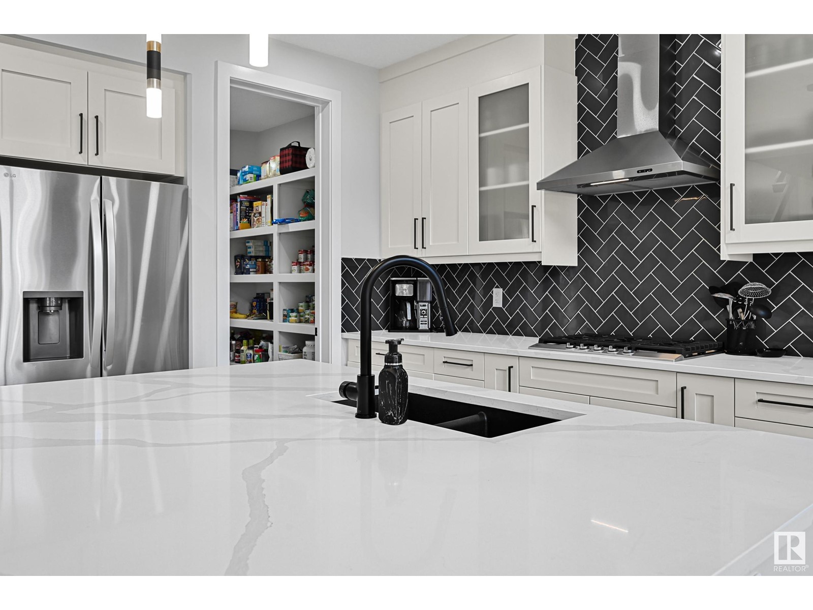 Property at 42 CHELLES WD image 5