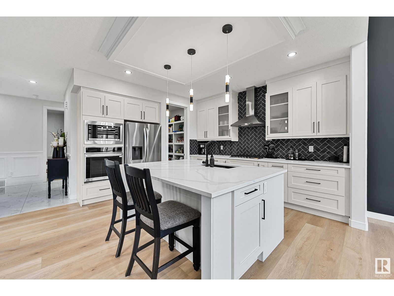 Property at 42 CHELLES WD image 3