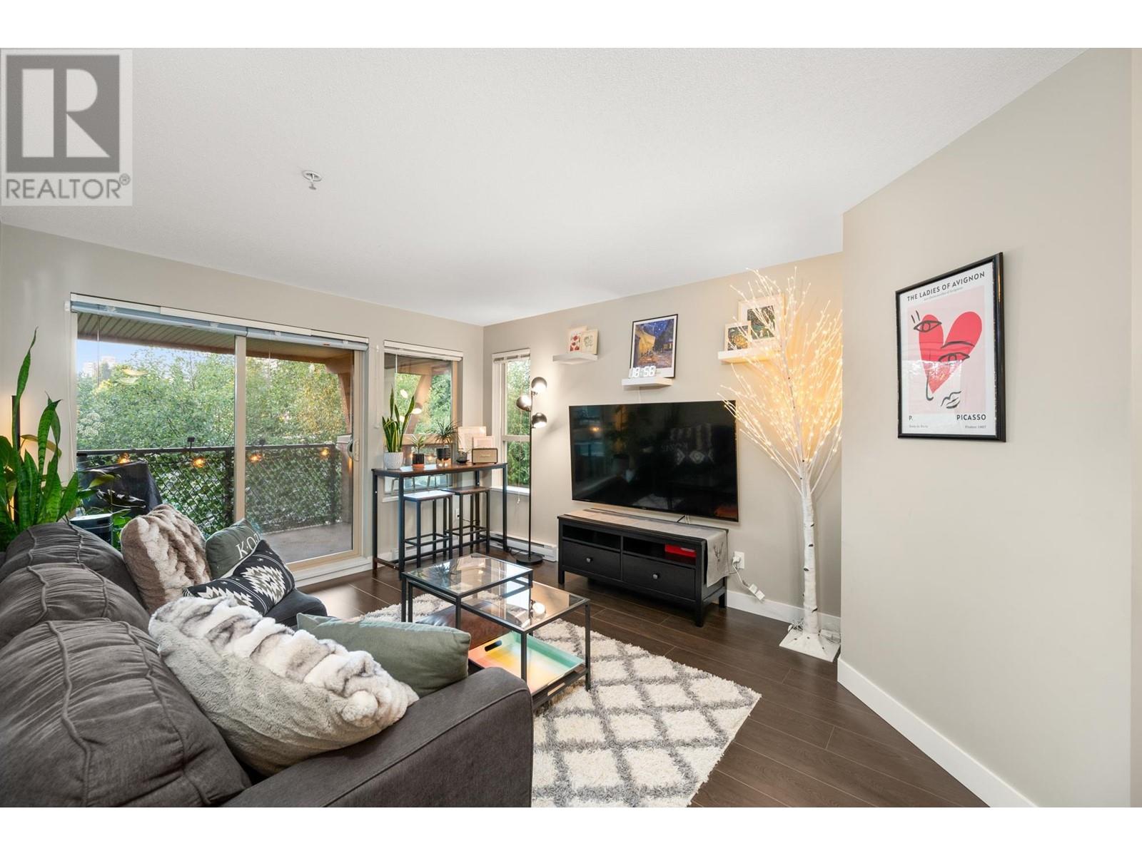 301 7131 Stride Avenue, Burnaby, British Columbia  V3N 0E3 - Photo 2 - R2985038