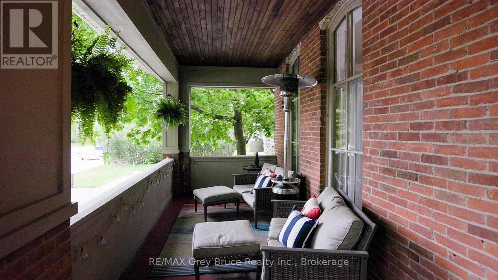 922 3rd Avenue W, Owen Sound, Ontario  N4K 4P6 - Photo 3 - X12188660