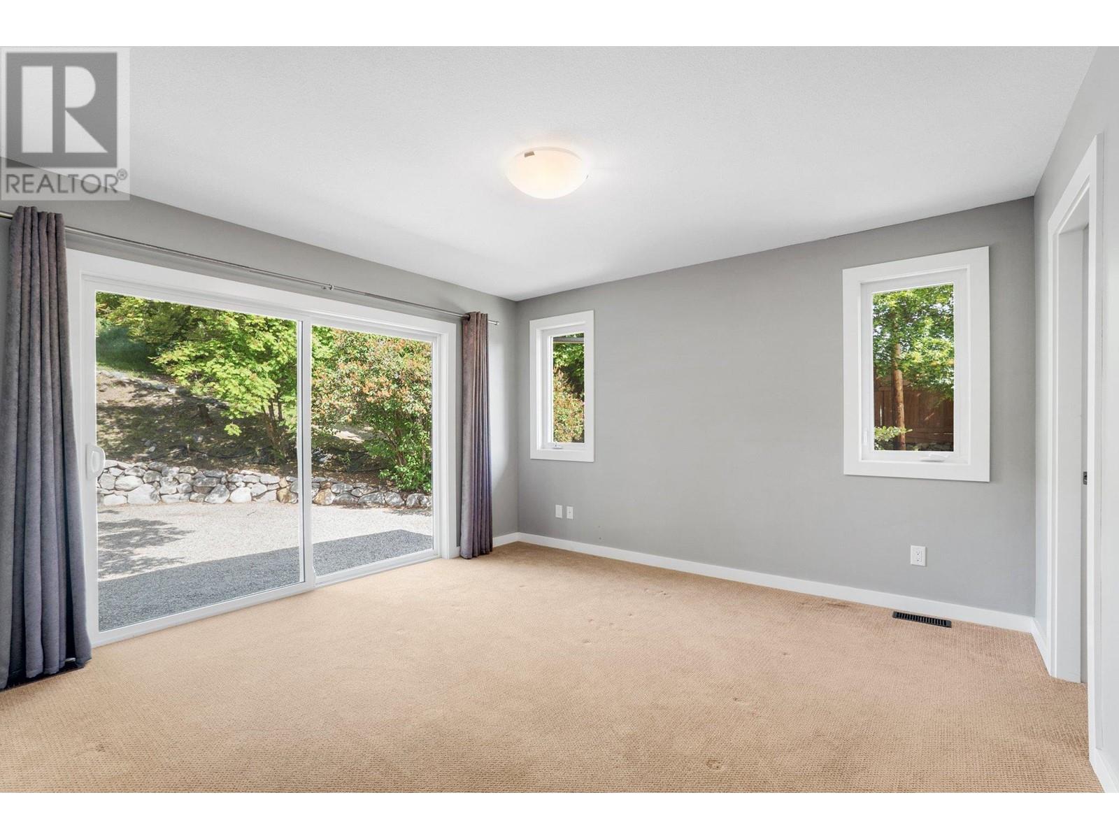 220 West Bench Drive, Penticton, BC V2A8X8
