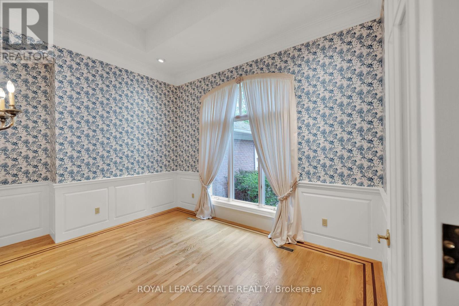 253 Robina Road, Hamilton (Ancaster), Ontario  L9G 2L6 - Photo 19 - X12188437