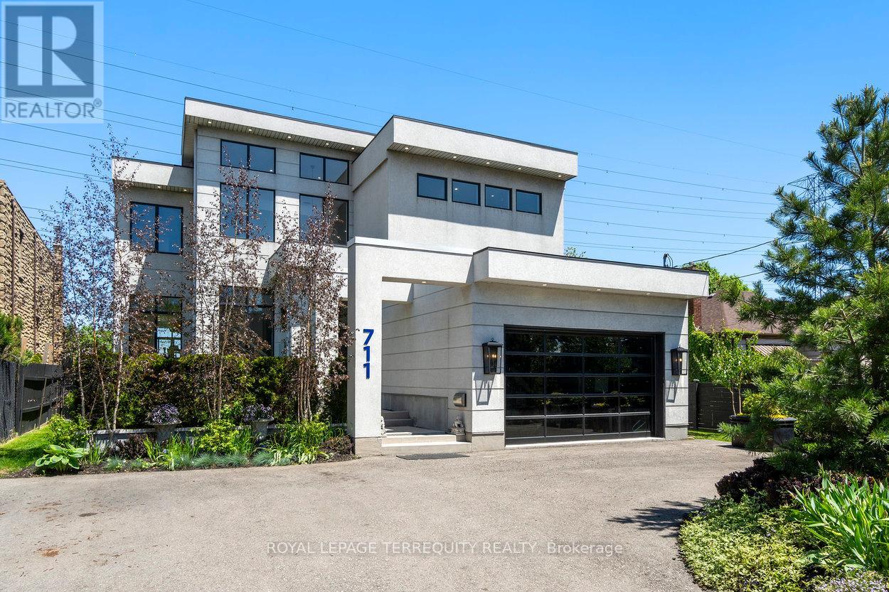 Property at 711 BEACH BOULEVARD image 4