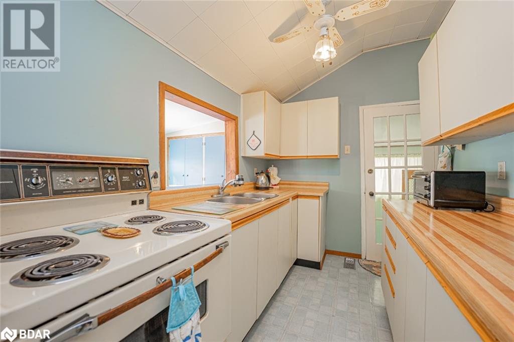 Property at 304 OLD MOSLEY Street image 3