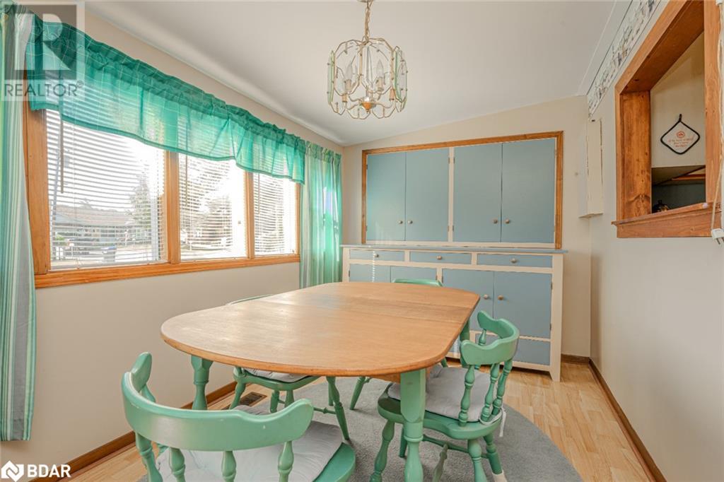 Property at 304 OLD MOSLEY Street image 5