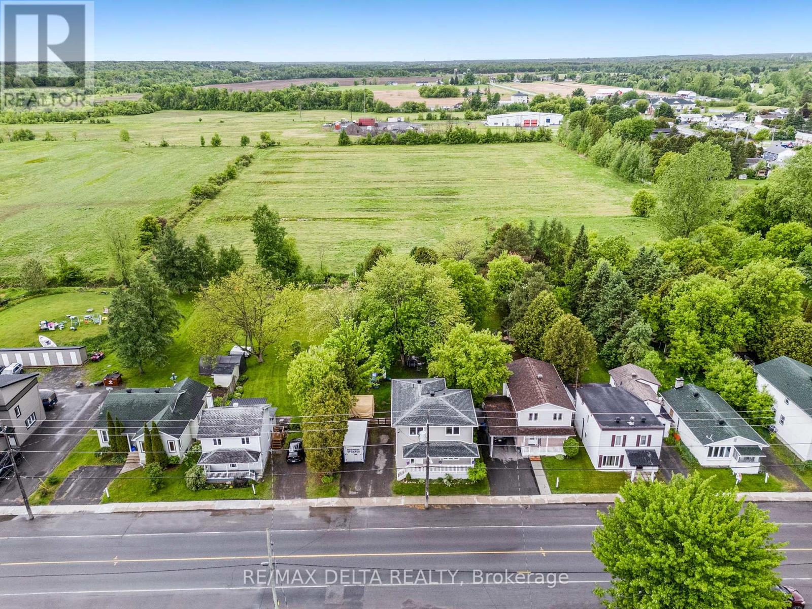 3866 Champlain Street, Clarence-Rockland, Ontario  K0A 1E0 - Photo 31 - X12188650