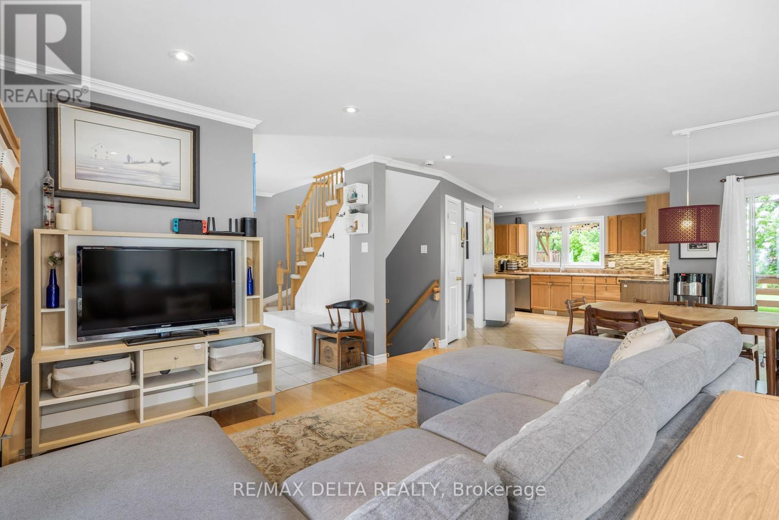 3866 Champlain Street, Clarence-Rockland, Ontario  K0A 1E0 - Photo 8 - X12188650