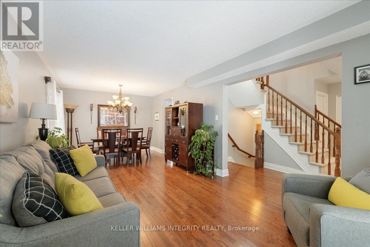 896 Gosnell Terrace, Ottawa, Ontario  K4A 5C2 - Photo 7 - X12188675