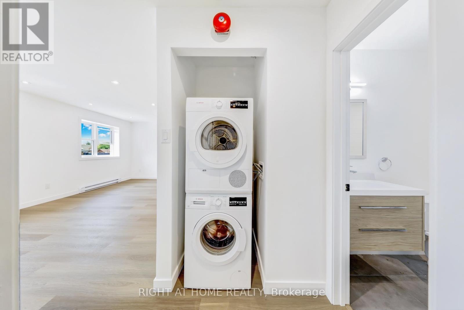302 - 1082 St. Clair Avenue W, Toronto, Ontario  M6E 1A7 - Photo 11 - C12172429