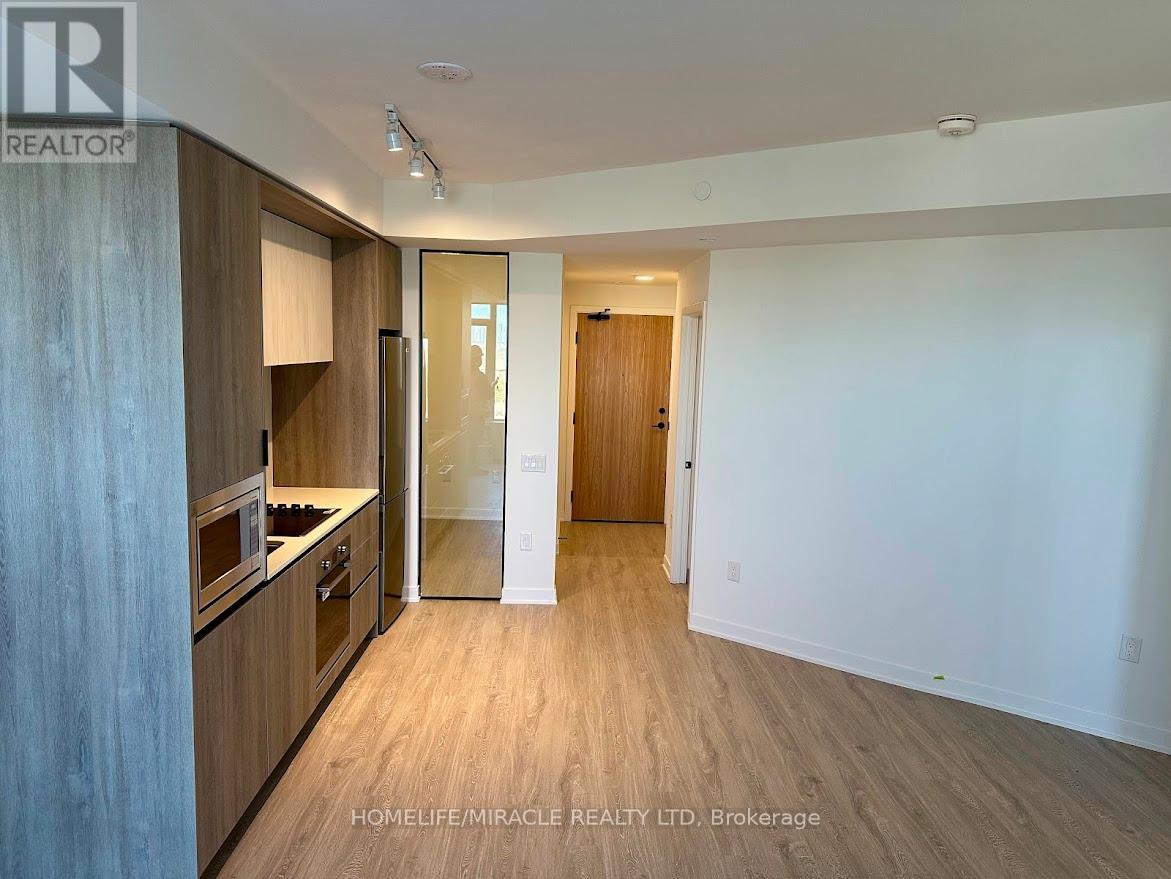 401 - 2495 Eglinton Avenue, Mississauga, Ontario  L5M 2T2 - Photo 5 - W12177407