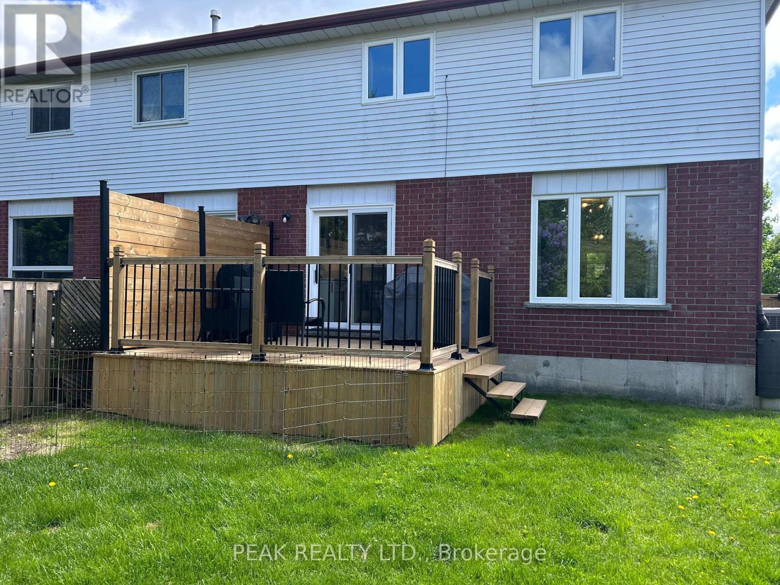 837 Edgar Street W, North Perth (Listowel), Ontario  N4W 3R3 - Photo 31 - X12165860