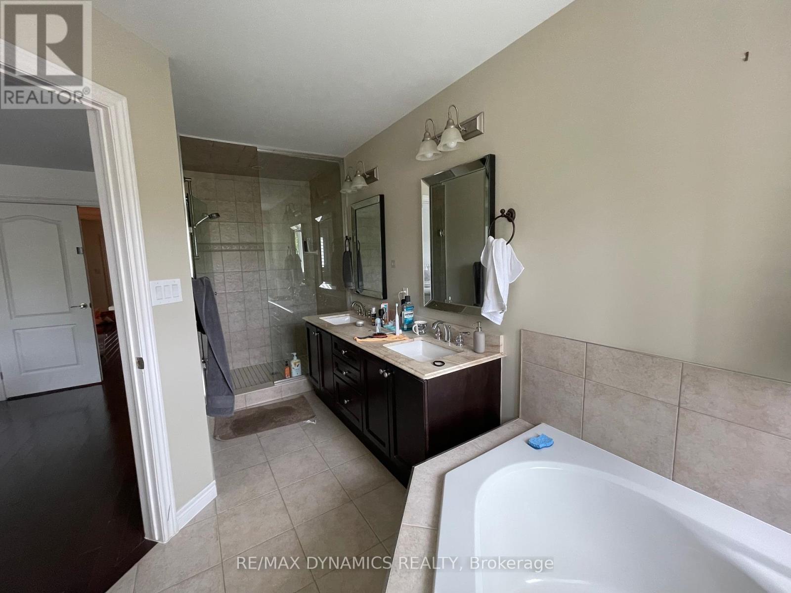59 Millhouse Court, Vaughan (Patterson), Ontario  L6A 4J4 - Photo 17 - N12187639