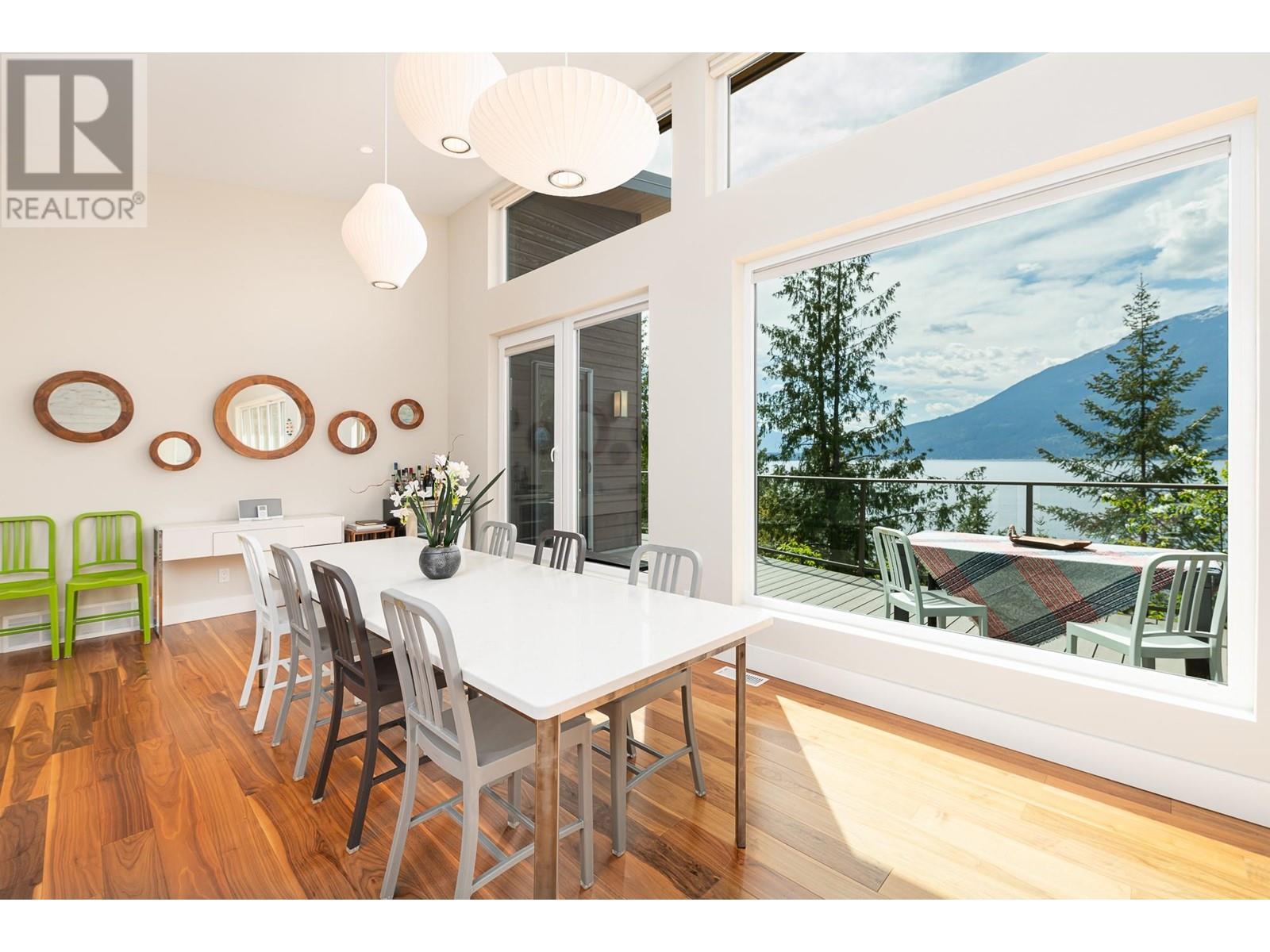 17246 Pilot Bay Road, Crawford Bay, British Columbia  V0B 1X0 - Photo 9 - 10350161