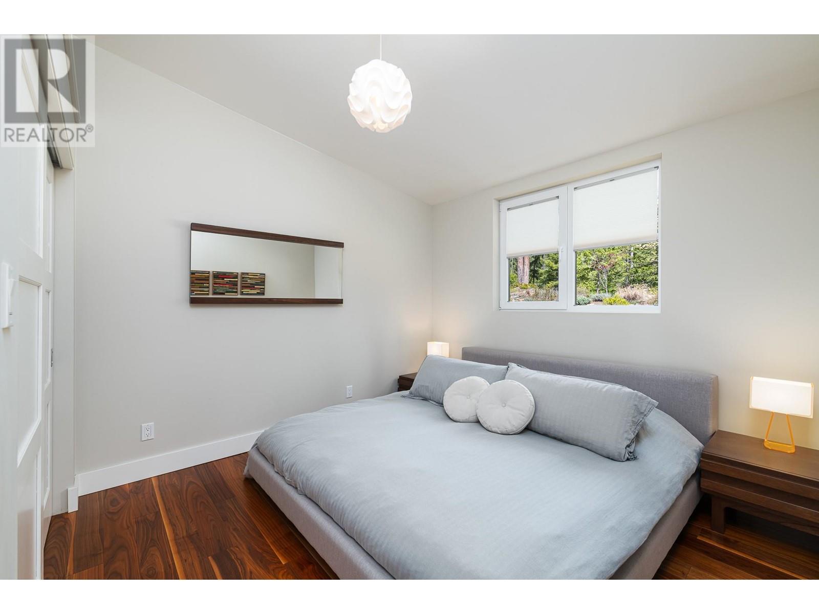 17246 Pilot Bay Road, Crawford Bay, British Columbia  V0B 1X0 - Photo 17 - 10350161