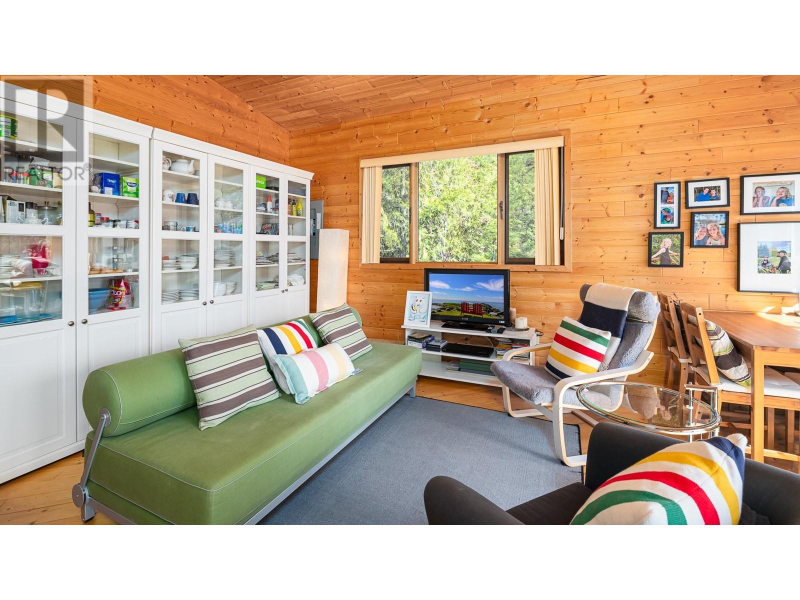 17246 Pilot Bay Road, Crawford Bay, British Columbia  V0B 1X0 - Photo 37 - 10350161