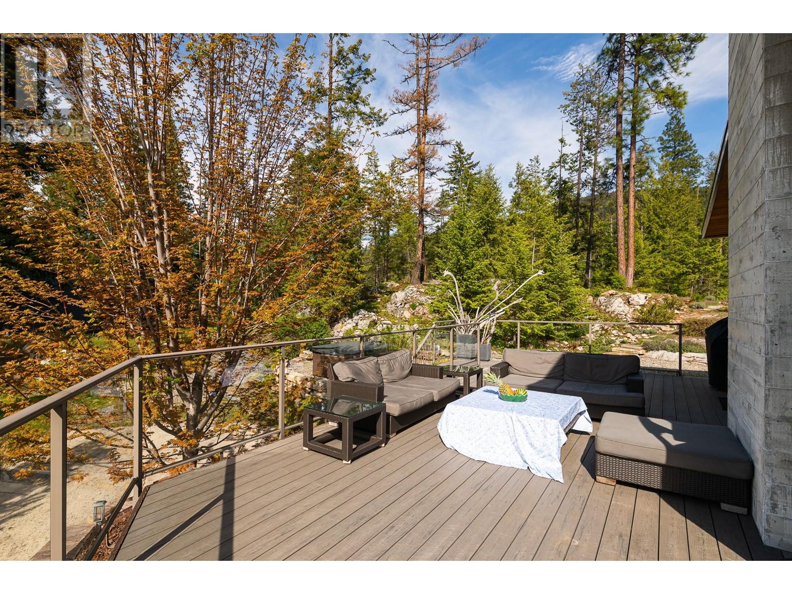 17246 Pilot Bay Road, Crawford Bay, British Columbia  V0B 1X0 - Photo 23 - 10350161