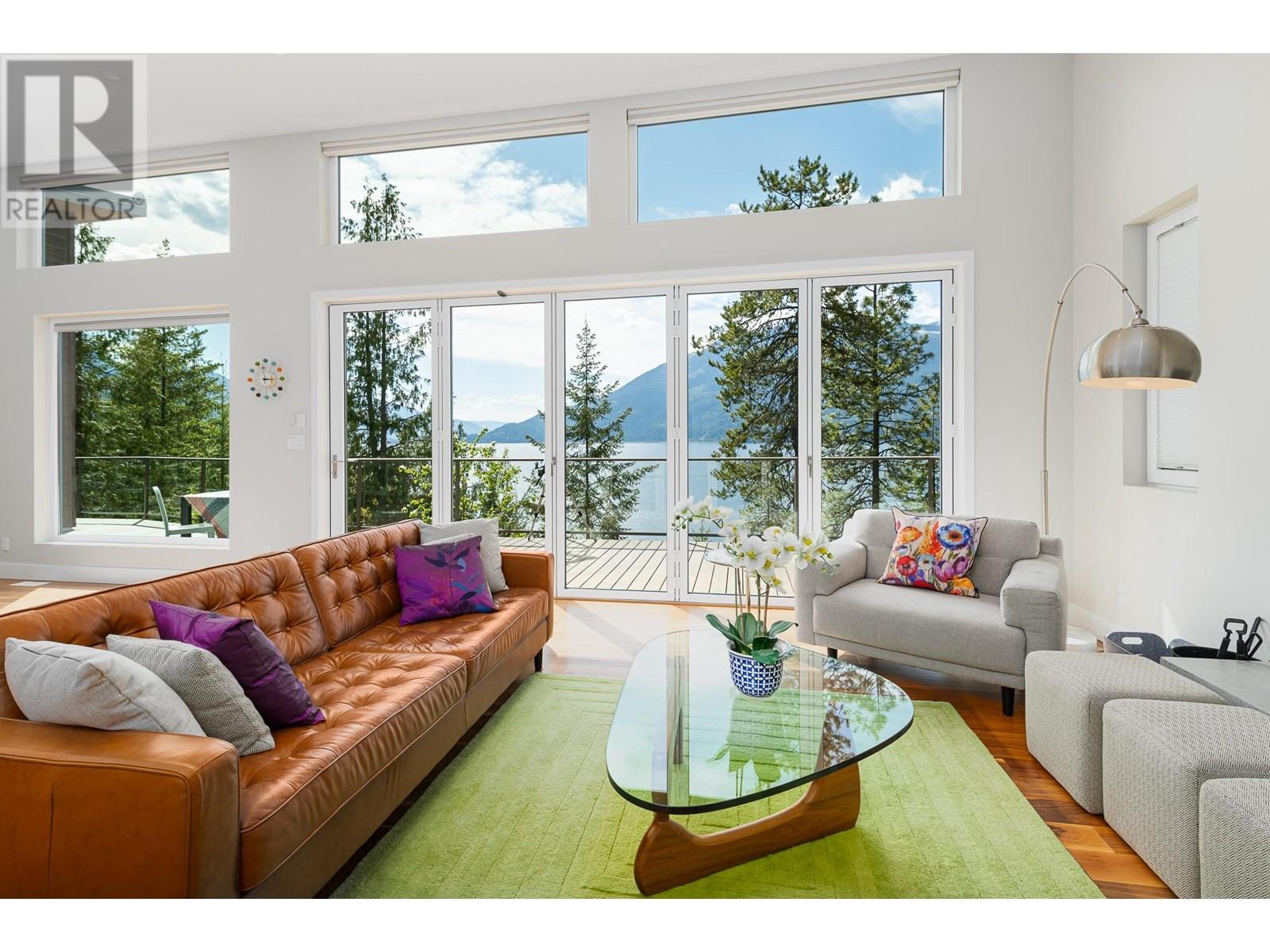17246 Pilot Bay Road, Crawford Bay, British Columbia  V0B 1X0 - Photo 5 - 10350161