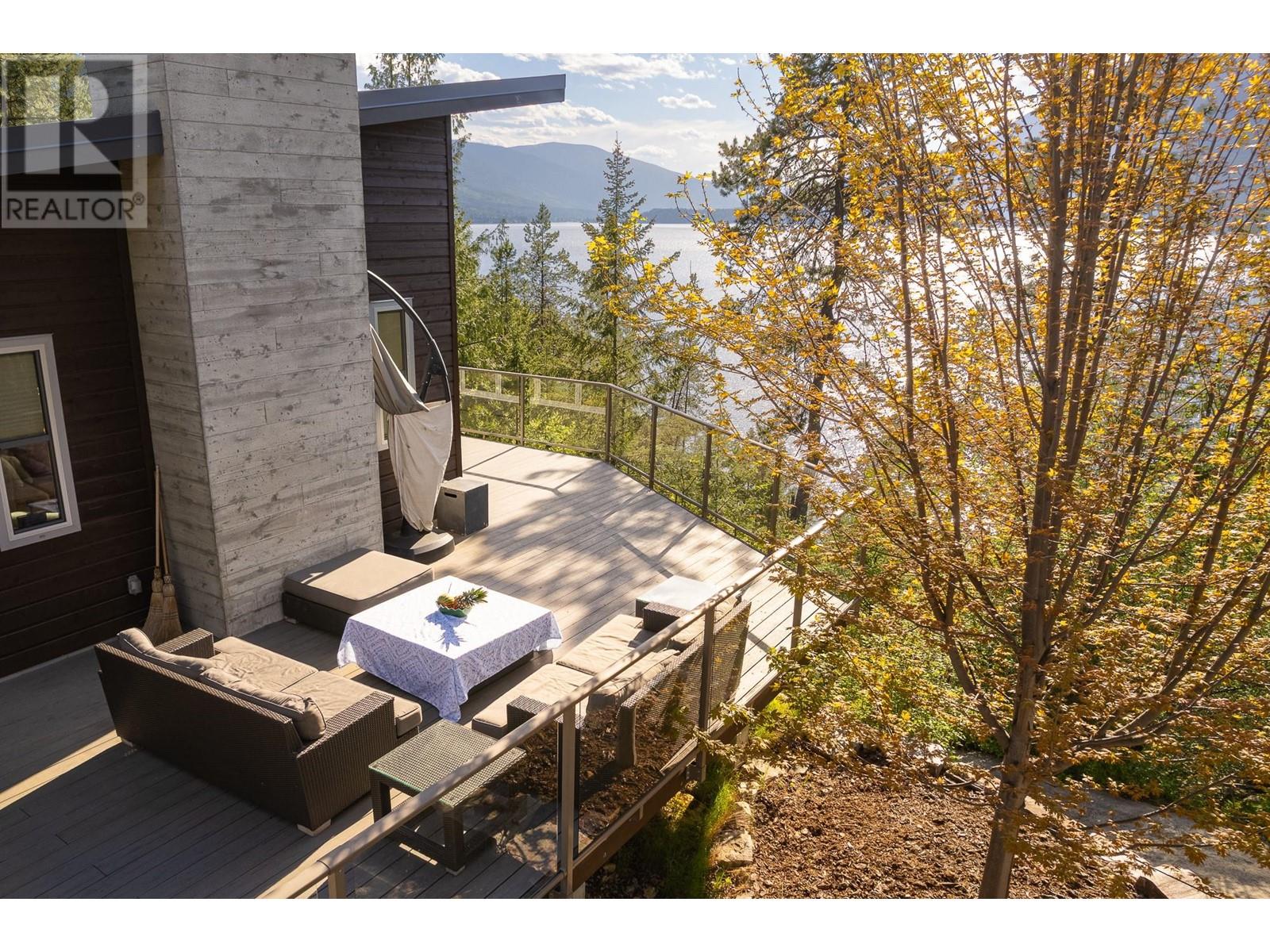 17246 Pilot Bay Road, Crawford Bay, British Columbia  V0B 1X0 - Photo 46 - 10350161